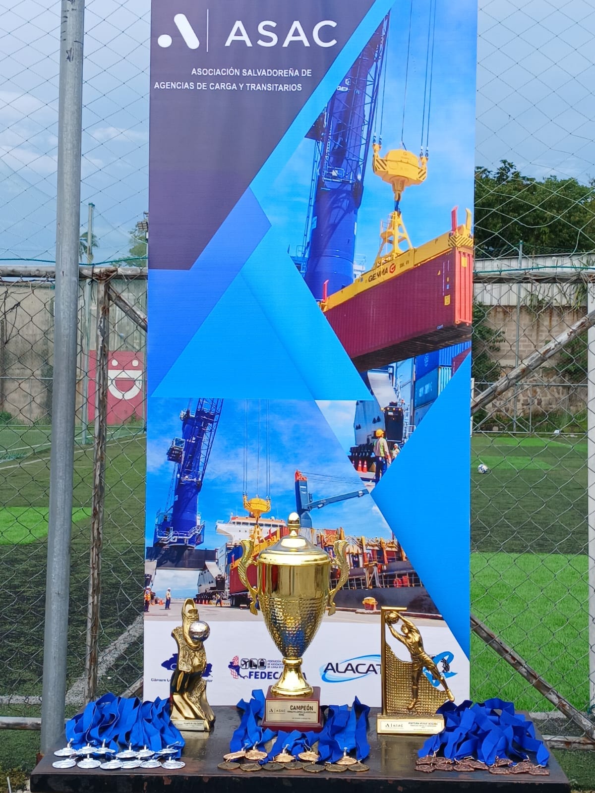 Deporte y Convivencia: Gran Final del Torneo de Fútbol 33.º Aniversario
